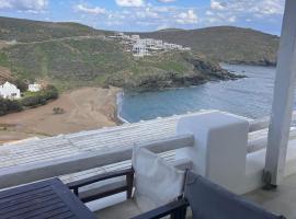 The Eagle Merchia Mykonos, hotell i Merchia Beach