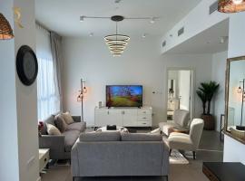 Americana Cove - Elegant 1BR Apartment in Al Reem Near Reem Mall, hotel in Abu Dhabi