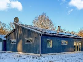 Awesome Home In Rockneby With Kitchen, ξενοδοχείο σε Rockneby