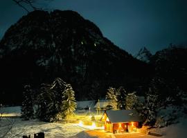 Radovna Chalet with Panoramic View, apartment in Mojstrana