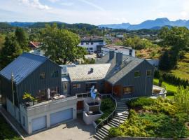 Pet Friendly Home In Ålesund, hotel en Ålesund