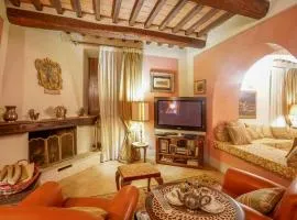 3 Bedroom Stunning Apartment In Rapolano Terme