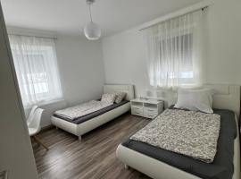 Apartment Vlora-Naturblick, cheap hotel in Villach