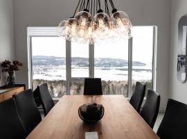 베생폴에 위치한 호텔 Amazing Condo with Spectacular Views for 8ppl