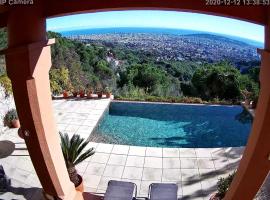 Magic Place, hotel din apropiere 
 de Parcul de distracții Tibidabo, Barcelona