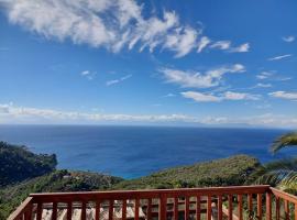 Elma's Houses - Balcony Studio, hotel in Alonnisos