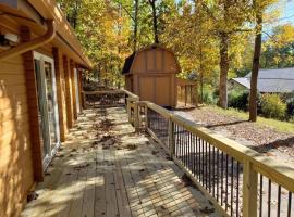 Beaver Lake Arkansas Luxury Cabin, rumah percutian di Rogers