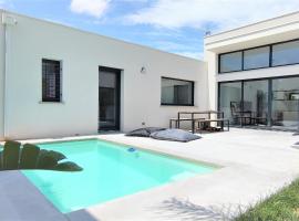 Oasis Blue Perpignan Canet, holiday home in Perpignan