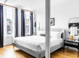 The Phenix Historic DTWN Hotel, King Bed, Pickering Square View, Room # 301, hotel v destinaci Bangor