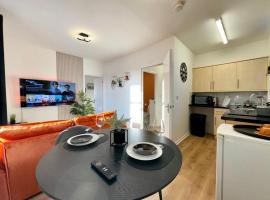 Dzīvoklis Rooms Near Me - Apartment 3, Smart Tv, Free Parking pilsētā Heilsouena