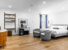 Historic DTWN Hotel, The Phenix, King Bed, Room # 303