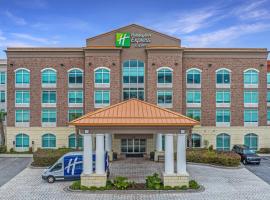 Holiday Inn Express and Suites North Charleston, an IHG Hotel, viešbutis mieste Čarlstonas