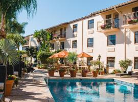 Inn on the Lakes، فندق في سيبرينغ