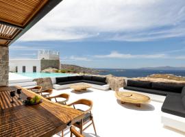 Mykonos Town Black Villa with Cave Heated Pool, hotel ve městě Mykonosu