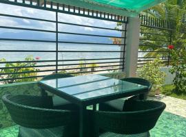 Joy o hoy beachfront house, hotel v destinaci Santander