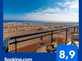 Lucky Thirteen - Apartment with Ocean View, hotel in Caleta De Fuste