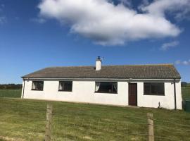Inishroel Cottage, hotel with parking in Campbeltown