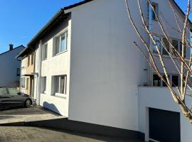 Ferienwohnung in Hattingen Südstadt، فندق في هاتنغن