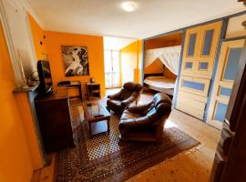 Chambre d'hôtes Château Montegut Rustique, hotel v destinaci Montégut