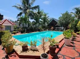 Villa Buerk-Serena 1 Bedroom Bed & Breakfast, Wi-Fi, Pool