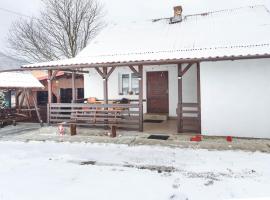 Casa De Vacanta Armi, cabaña en Molidu