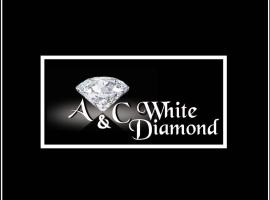 Viesnīca A&C WHITE DIAMOND con larga terrazza di 50 mq sul mare pilsētā Ancio
