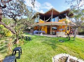 Casa Kali Sol - refúgio na natureza com vista e hidromassagem, cabaña o casa de campo en Sobradinho