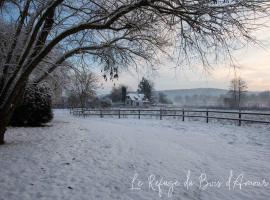 Le Refuge du Bois d'Amour, hotel keluarga di Arnières-sur-Iton