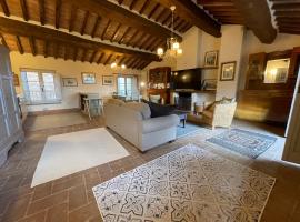 2 King Bed, 2 Full Bathroom Apartment in Umbria - Tuscany, hotell i Città della Pieve