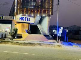 Hotel Blue Diamond – hotel 4-gwiazdkowy w mieście Palwal