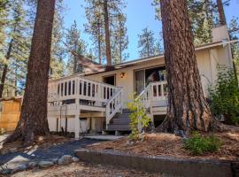 Pinetree Place, cottage in Wrightwood