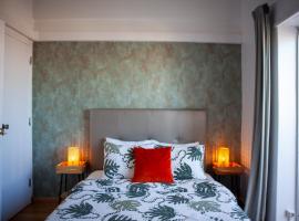 Almada में, होटल Just4uApartment 2 - Near Lisbon & Beach - With AC