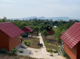 Maloop Cafe Bungalow, glamping site in Koh Rong Island