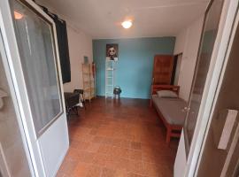 LocaTriolet2, hotel en Saint-Denis