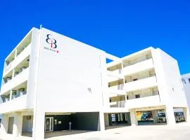 BiBi Hotel 宮古空港前、宮古島にある宮古空港 - MMYの周辺ホテル