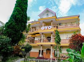 OYO Life 538 Villa Handayani Syariah, מלון עם חניה בבאטו