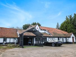 OYO Tudor Oaks Lodge Stevenage North, hotel with parking in Astwick