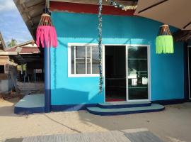 Flower Apartment on the beach, hotel con spa en Phra Ae beach