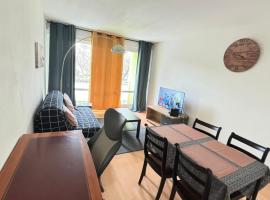 Deux pièces Ris Orangis – apartament w mieście Grigny