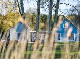 Pommernhaus mit Seeblick, Sauna, Kamin, Ruderboot