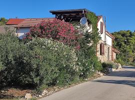 Apartment One, hotel in Vis
