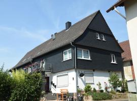 Ferienwohnung "Im alten Pfarrhaus", hotel in Bad Zwesten