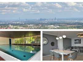 Skyline Appartement mit Pool and Netflix, hotel v destinácii Kronberg im Taunus