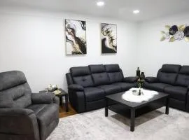 Charming, Central, Cozy Home - Ideal