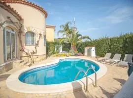 Chalet individual con piscina privada en Miami Playa