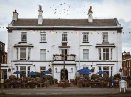 The Queens Hotel, bed & breakfast kohteessa Lytham St Annes