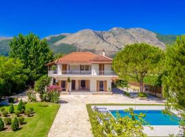 Villa Agricola, hotel with parking in Alykes