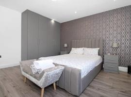 Stunning 2 bedroom in Luton !, apartemen di Luton