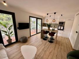 Moderno y acogedor apartamento con terraza “ Llebeig”, hotel in Sóller