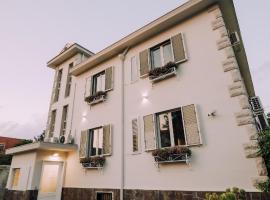 DEA SUITE, hotel v destinaci Giugliano in Campania